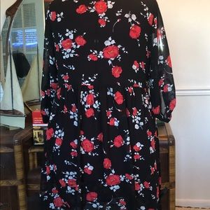 Torrid sz 2X sheer dress. Worn 1 time!